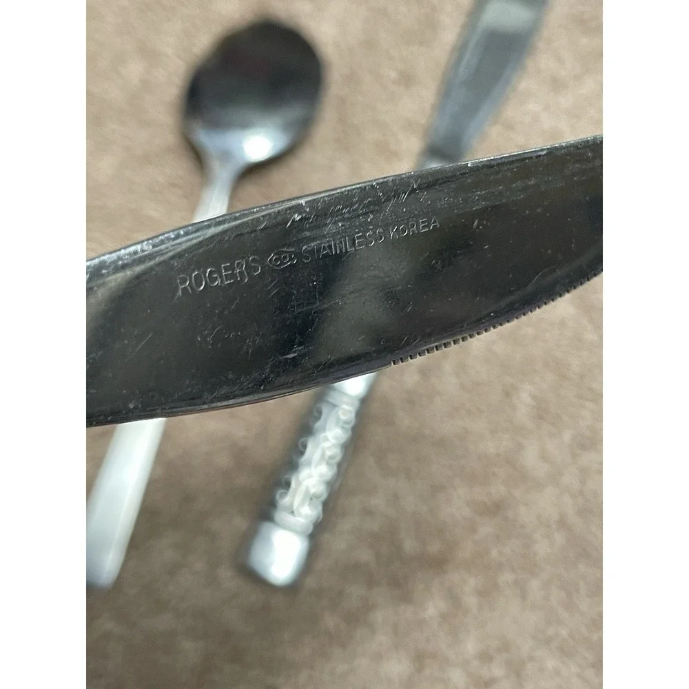 Rogers Co. Stainless Set of 3 Silverware‎ Hong Kong 2 Knives 1 Spoon Carlyle